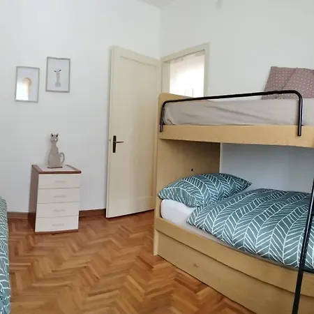 Ginkgo Tree Refuge *